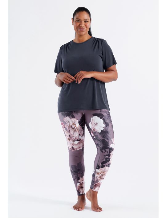 Q Plus Size T-shirt Zamilla W Loose Fit S/S Tee