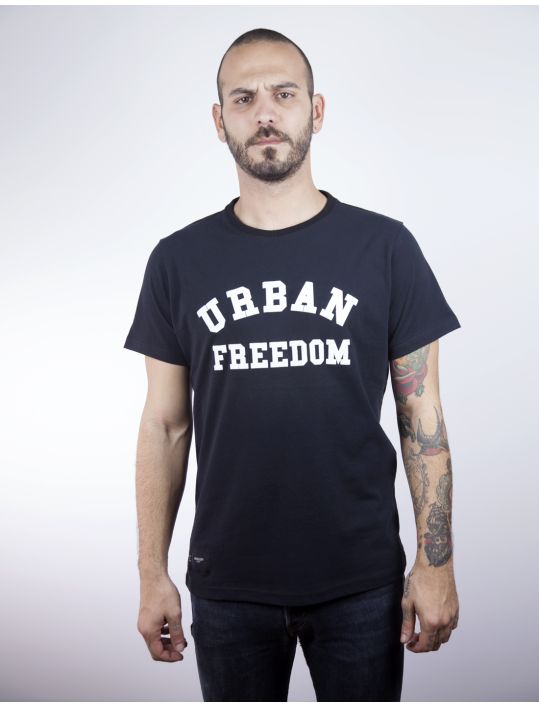 Hoodloom T-shirt με Τύπωμα Urban Freedom