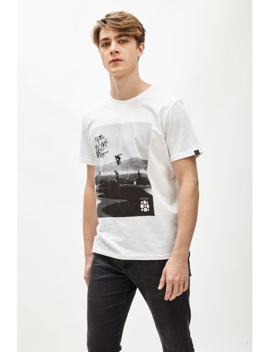 Hoodloom T-shirt με Τύπωμα Skateboarder