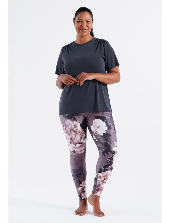 Q Plus Size T-shirt Zamilla W Loose Fit S/S Tee